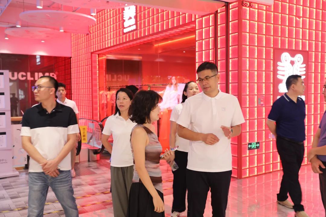 服装产业赴深考察:解码品牌建设与知识产权保护新路径(图9) 服装产业赴深考察:解码品牌建设与知识产权保护新路径(图9)