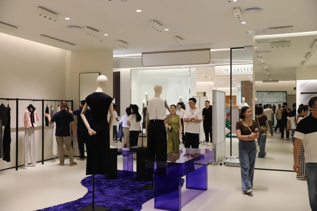 服装产业赴深考察:解码品牌建设与知识产权保护新路径(图15) 服装产业赴深考察:解码品牌建设与知识产权保护新路径(图15)
