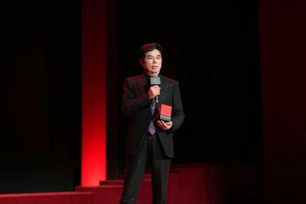 国货标杆荣膺年度引领人物奖，以新品驱动诠释消费新增长(图5)