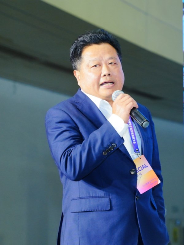 书记县长话服装共绘强县富民路|县域产业转型实用指南(图7) 书记县长话服装共绘强县富民路|县域产业转型实用指南(图7)