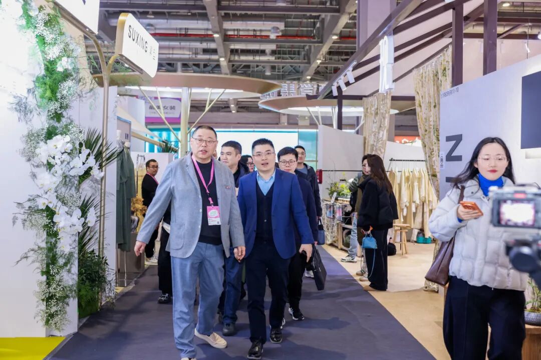 高端女装源头供应链展|九天展馆引领时尚新高度(图21) 高端女装源头供应链展|九天展馆引领时尚新高度(图21)