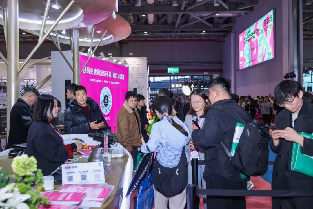高端女装源头供应链展|九天展馆引领时尚新高度(图51) 高端女装源头供应链展|九天展馆引领时尚新高度(图51)