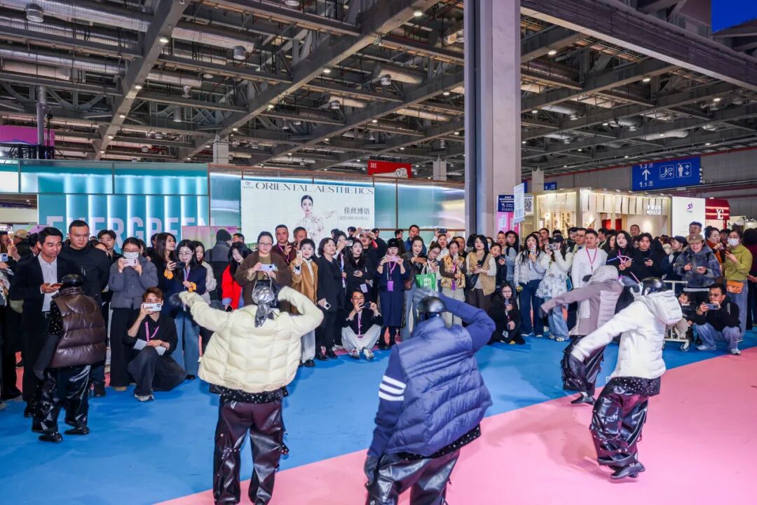 高端女装展洽会全攻略|商贸火爆资源高效汇聚(图4) 高端女装展洽会全攻略|商贸火爆资源高效汇聚(图4)