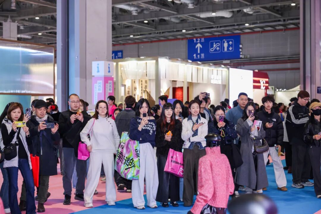 高端女装展洽会全攻略|商贸火爆资源高效汇聚(图7) 高端女装展洽会全攻略|商贸火爆资源高效汇聚(图7)