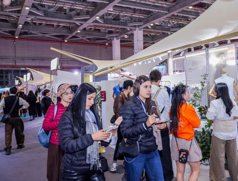 高端女装展洽会全攻略|商贸火爆资源高效汇聚(图12) 高端女装展洽会全攻略|商贸火爆资源高效汇聚(图12)
