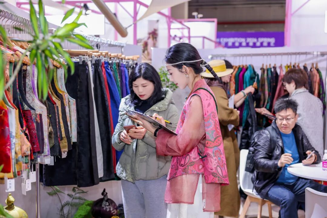 高端女装展洽会全攻略|商贸火爆资源高效汇聚(图18) 高端女装展洽会全攻略|商贸火爆资源高效汇聚(图18)