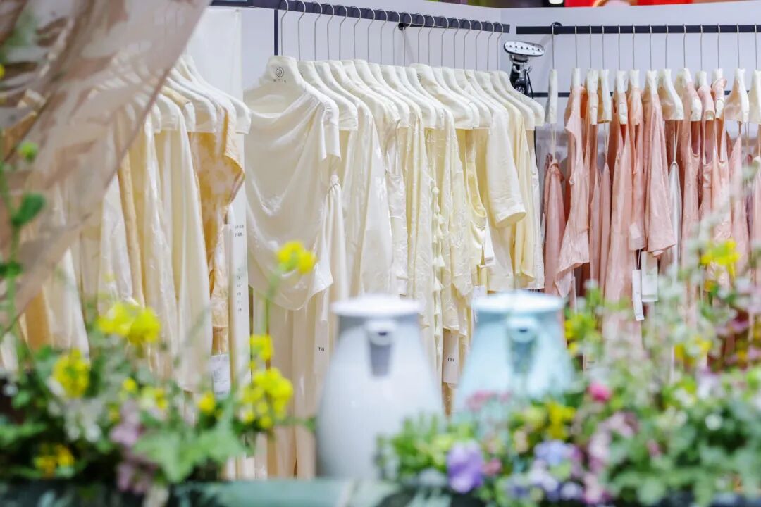 高端女装展洽会全攻略|商贸火爆资源高效汇聚(图23) 高端女装展洽会全攻略|商贸火爆资源高效汇聚(图23)