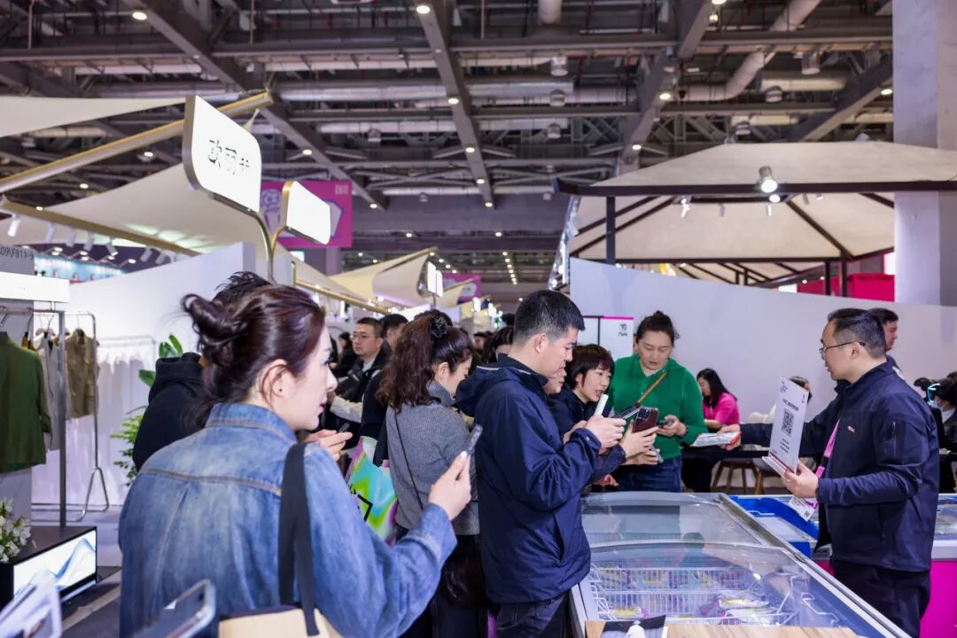 高端女装展洽会全攻略|商贸火爆资源高效汇聚(图34) 高端女装展洽会全攻略|商贸火爆资源高效汇聚(图34)