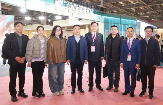 四季青CHIC2026:科技对话时尚全攻略(图7) 四季青CHIC2026:科技对话时尚全攻略(图7)