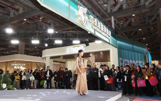 四季青CHIC2026亮相:打造中国时尚全球影响力全攻略(图6) 四季青CHIC2026亮相:打造中国时尚全球影响力全攻略(图6)