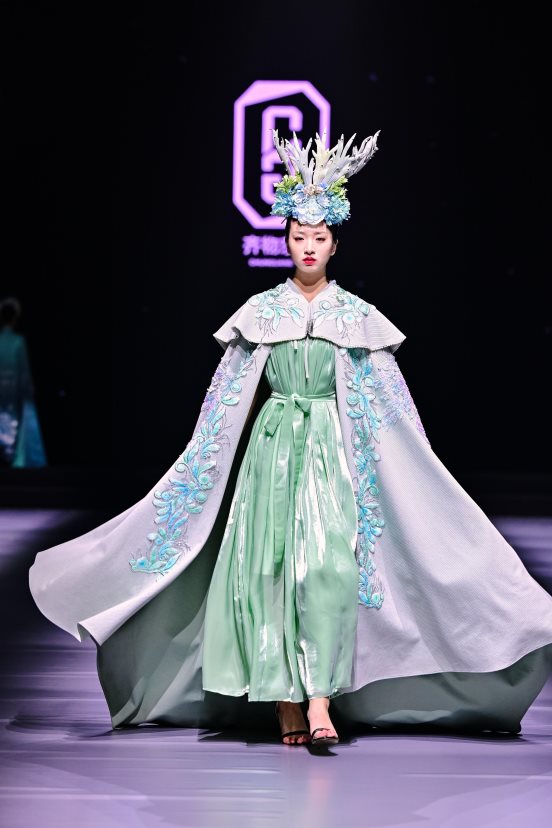河南服装大会圆满落幕|时尚产业盛会收官全攻略(图15) 河南服装大会圆满落幕|时尚产业盛会收官全攻略(图15)