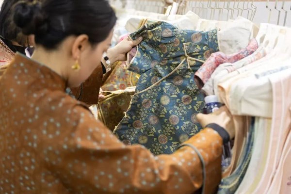 服装产业品牌锻造关键期|绿色转型与文化创新全攻略(图5) 服装产业品牌锻造关键期|绿色转型与文化创新全攻略(图5)