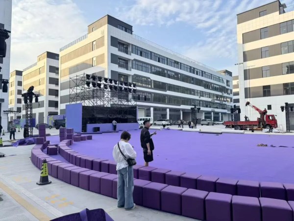 2026浙江(三门)冲锋衣高质量发展大会暨服装名城商洽会筹备工作陆续收尾,静待启幕(图5) 2026浙江(三门)冲锋衣高质量发展大会暨服装名城商洽会筹备工作陆续收尾,静待启幕(图5)