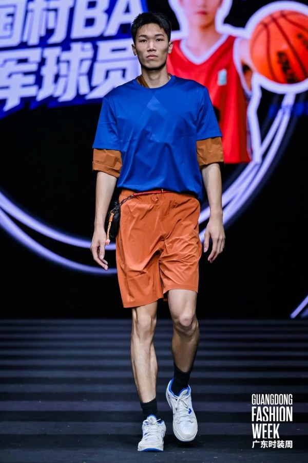 从“村BA”球场到时尚T台:沙溪镇跨界玩转广东时装周,秀出产业新活力(图27) 从“村BA”球场到时尚T台:沙溪镇跨界玩转广东时装周,秀出产业新活力(图27)