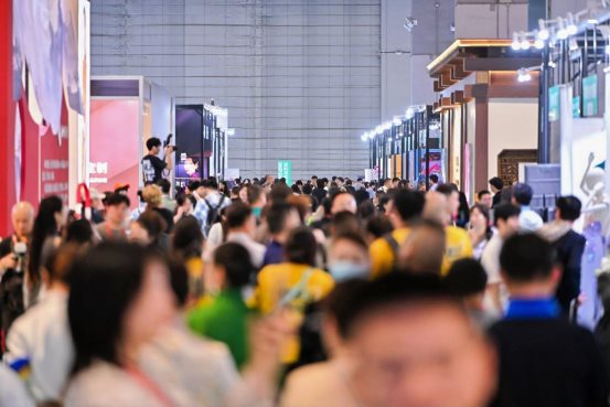 2026LINK FASHION服装展会(上海)5月13-15日即将启幕!(图1) 2026LINK FASHION服装展会(上海)5月13-15日即将启幕!(图1)
