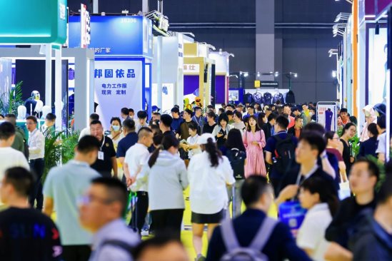 2026LINK FASHION服装展会(上海)5月13-15日即将启幕!(图2) 2026LINK FASHION服装展会(上海)5月13-15日即将启幕!(图2)