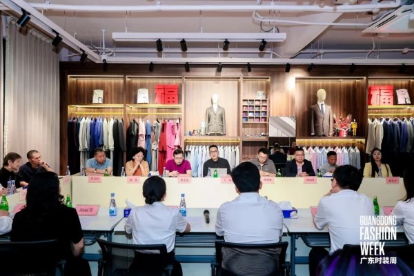 从“单打独斗”到“全链协同”:广东服装定制产业寻求规范化破局之道(图5) 从“单打独斗”到“全链协同”:广东服装定制产业寻求规范化破局之道(图5)
