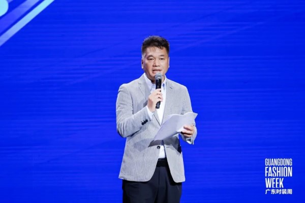 “广货行天下”再下一城 广东服装优质供应链对接会引爆广东时装周(图2) “广货行天下”再下一城 广东服装优质供应链对接会引爆广东时装周(图2)